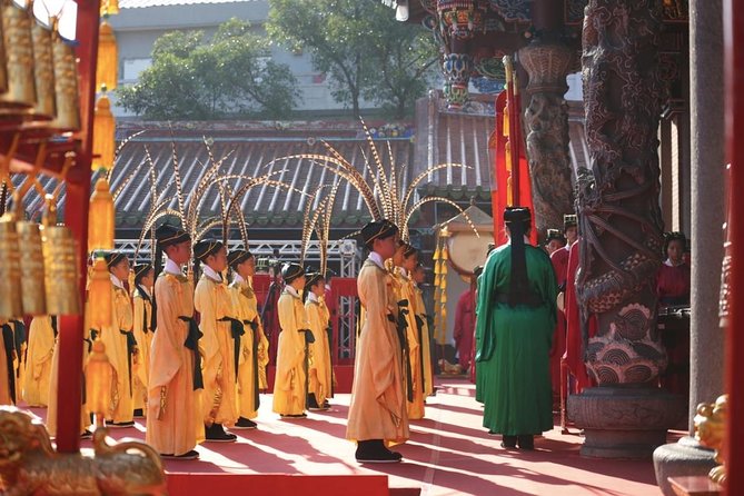 Taipei Private Car Charter Tour - Stops You Can Build Your Own Way: Temples, Landmarks, and City Icons
