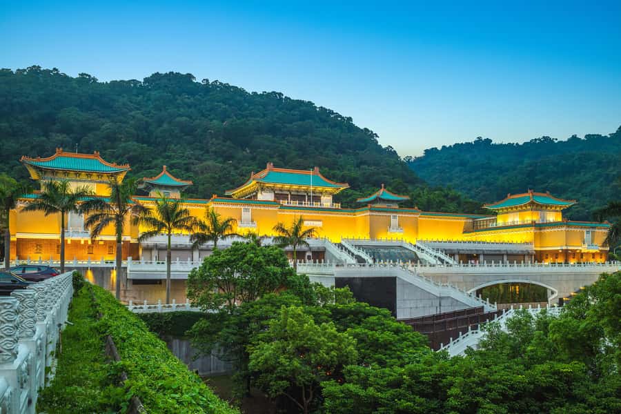 Taiwan Taipei: 8-Hour Customized Taipei City Exploration! - Big Landmarks You Can Expect to Work In (When They Fit Your Mood)