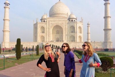 Taj Mahal Sunrise and Agra Fort Tour From Delhi By Private Car - Door-to-door comfort: the AC car and a guide who keeps things moving