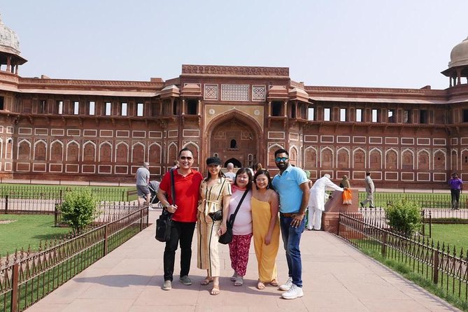 Taj Mahal Tour From Delhi By Private Car - Taj Mahal: 2 hours with a guide, not a blur