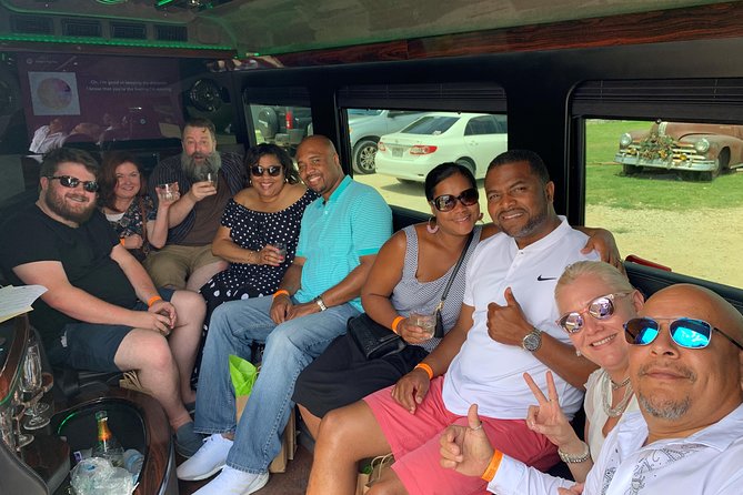 Texas Hill Country Group Wine Tour by Limousine - Fall Creek Vineyards in Driftwood: Pre-Arranged Bottles on the Way