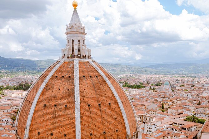 The Art of Surprising You: Pisa/Florence Luxury Limo Private Tour - Santa Croce: Tombs, Leather History, and One Paid Entry