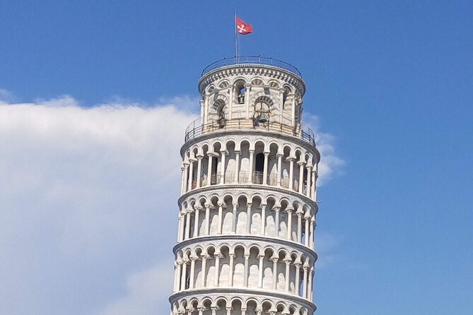 The Art of Surprising You: Pisa/Florence Luxury Limo Private Tour - Pisa Warm-Up at Piazza dei Cavalieri (A Tiny Stop That Sets the Scene)