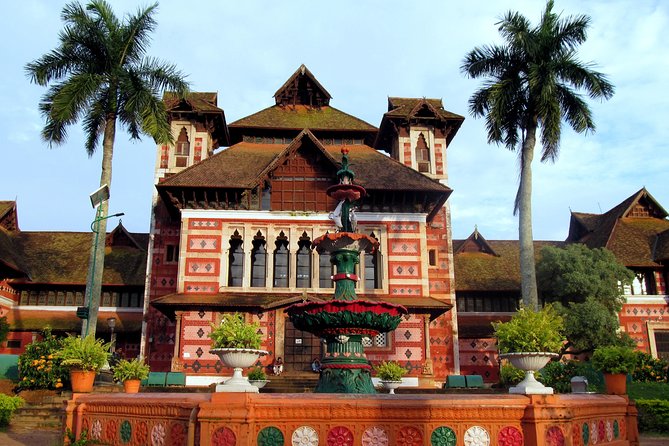 Trivandrum Full Day Sightseeing Tour in a Private Car - Sree Padmanabhaswamy Temple: A Powerful Start Point