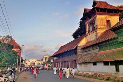 Trivandrum Full Day Sightseeing Tour in a Private Car - Puthen Maliga Palace Museum: Royal History Near the Temple Area