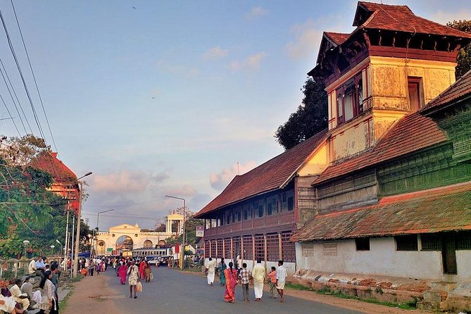 Trivandrum Full Day Sightseeing Tour in a Private Car - Puthen Maliga Palace Museum: Royal History Near the Temple Area