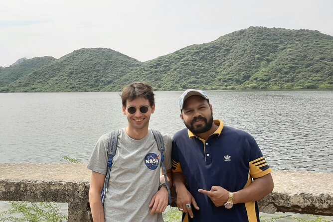 Udaipur Full Day Sightseeing Tour by Private Car - Time management for a 6h40 full day in Udaipur