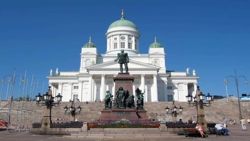 Ultimate Helsinki & Porvoo Tour– Private Car & Local Stories - Porvoo First: Cathedral Streets, Wooden Houses, and Smart Time Management