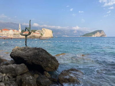 Visit Budva, Kotor and Tivat by private car ( 3 in 1 ) - Getting picked up smoothly: the door-to-door advantage