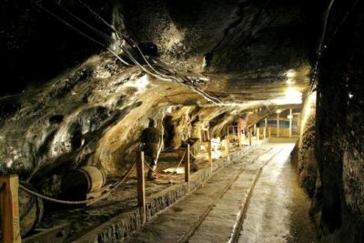 Wieliczka Salt Mine Guided tour from Krakow with a private car - English Guiding and Tickets: How You Keep the Day Flowing