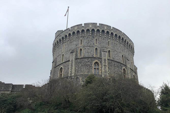 Windsor Castle and Eton College Private Car with Driver Guide - The royal stories part: what you learn beyond the ticket