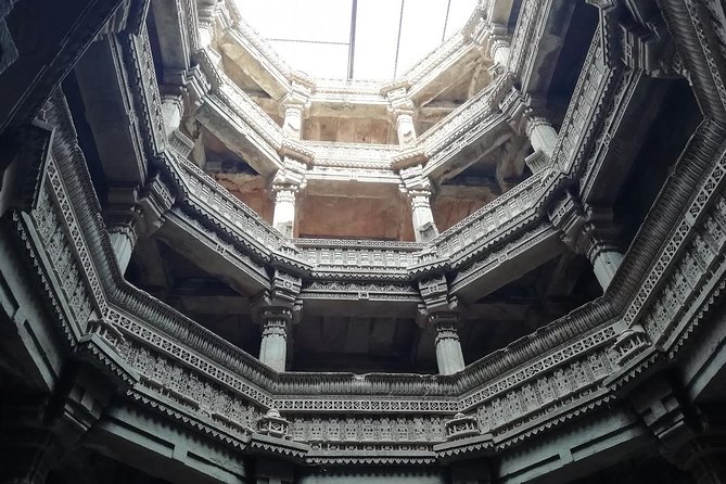 World heritage Ahmedabad city tour in private car with guide and lunch - Adalaj Stepwell: architecture plus a human story