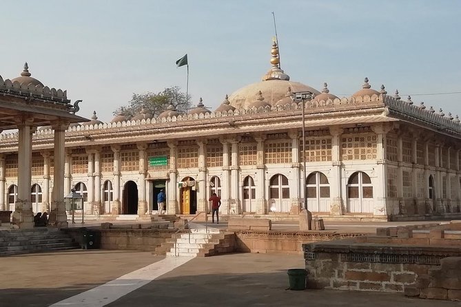 World heritage Ahmedabad city tour in private car with guide and lunch - Lunch breaks in the middle of heritage stops