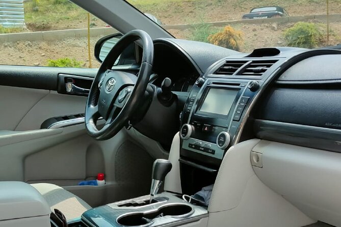 Yerevan to Tbilisi Private car transfer 3 Scenic stops - Time, Detours, and Why 6 Hours Can Become 8