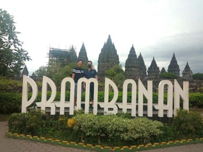 Yogyakarta: Tailor Made Tour with Private car - Borobudur: the big guided block you should plan around